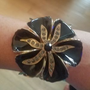 💜3 for $12💜 Black flower cuff